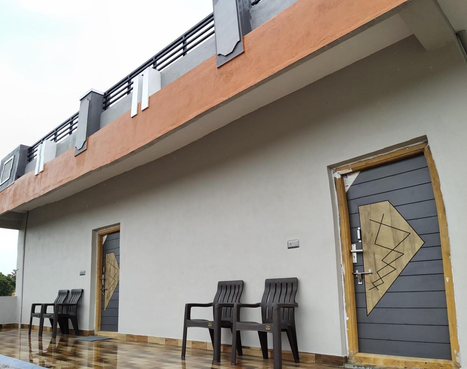 Raj Homestay האמפי מראה חיצוני תמונה